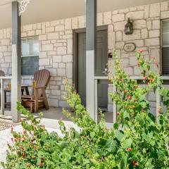 Main Street Retreat #14 - King Bed, On Main St, Shared Hot Tub & Pool