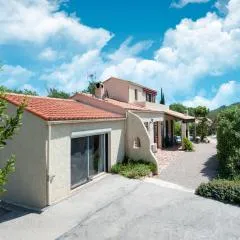 Villa in Taradeau near Vineyards & Beaches, cleaning included