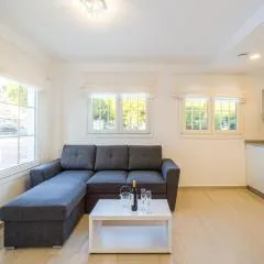 Belvilla by OYO Luz y Playa Moraira, cleaning included
