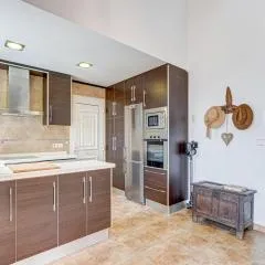 Villa in Oliva near Platja d'Oliva Beach, cleaning included