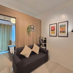 1BR Condotel with Balcony at FAME Residences #FM49-1
