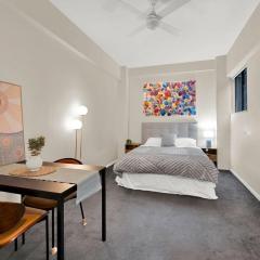 Central CBD studio free parking