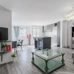 Enjoy Valencia: Deluxe Apartment with Terrace