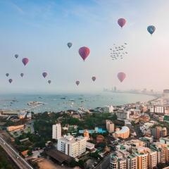 Spacious 2 Bedroom Corner Unit Near Walking Street