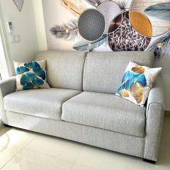 Loggia vue port confort et design proche plage