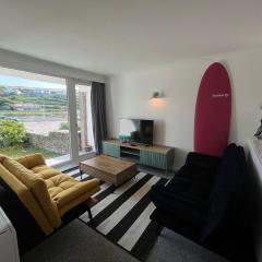 2 Bed Beach Apartment with Pool!