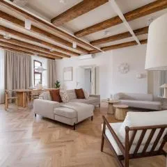 Sweet Mocha - 3BR, Sauna & AC - Main Square