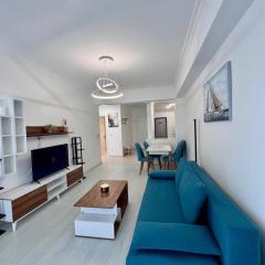 Romantic Solid Lamera Residence