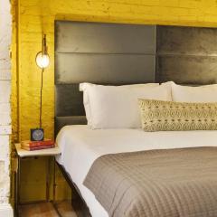 Stunning Suite with Kitchenette 1st Floor