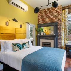 Sunny Queen Suite Downtown 2nd Floor