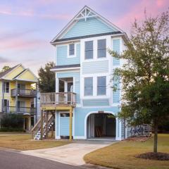 Walk to Beach Hot Tub Resort with Community Pool