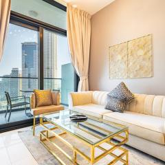Modern 1BR in Business Bay - Balcony with Skyline Views