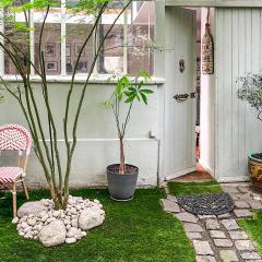 Gorgeous Home In Paris With Wifi