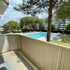 Cozy apartment with pool