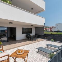 Apartment Terra - Comfort with Garden, Terrace & free Parking