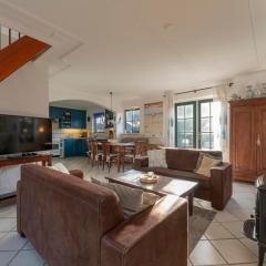 Villa near beach with sauna and fenced garden