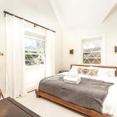 Chic Beach Bungalow 3 Blocks from the Sand