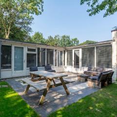 Bungalow Sint Maartenszee near Beach
