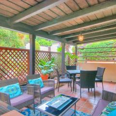 Old Town 1BR Short Drive to Downtown and Beaches 4.5