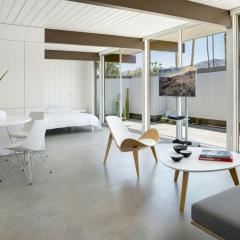 Elegant and Minimalistic Bungalow at Ocotillo Lodge