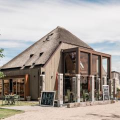 Charming Woodlodge Stay