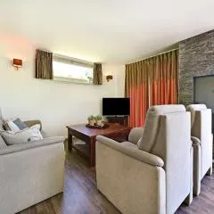 Holiday home in Reutum with sauna, cleaning included