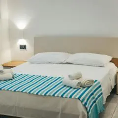 Chloe Rooms