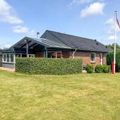 Amazing Home In Tarm With Wifi