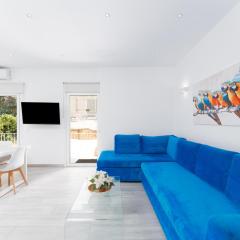 Modern & Central Apt in Athens