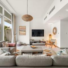 Garden Hideaway 2BR Boho Duplex Resort Living