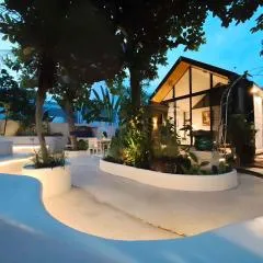 whitegarden & pool