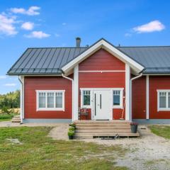 Holiday Home Maalaistalo sipilä by Interhome