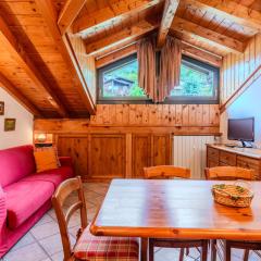 Apartment Deliziosa Mansarda by Interhome