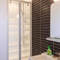 Pied-a-terre near Bastille & Voltaire Paris 11th