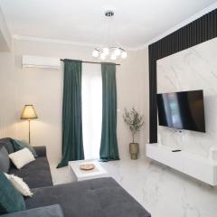 Elarion Elegant Port Apartment