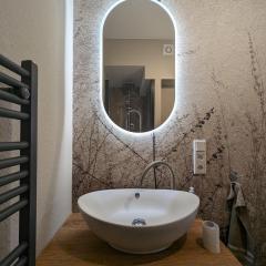 Helle 2 Zimmer mit Home Office