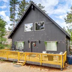 Walk to Trails Modern Munds Park Mountain Retreat
