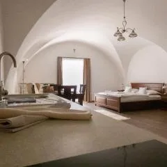 Kolostori Apartmanok