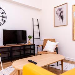 4-person apartment, city center