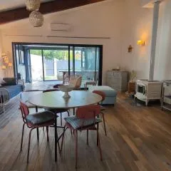 Ma maison aux Angles calme climatisée