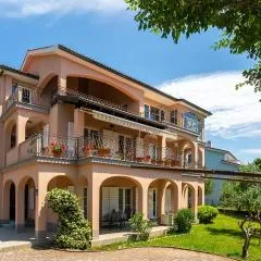 Beautiful Apartment In Kostrena