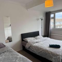 Chelmsford 3 Bedroom Accommodation with parking
