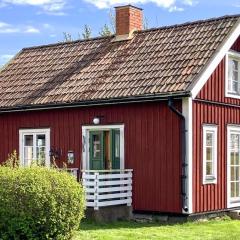 2 person holiday home in ÖDESHÖG