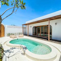 Kuta Mansion 1 - Best Deal in town, 2bedroom, Full AC, Kuta, Lombok