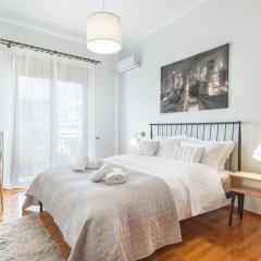 Luxury, entire, 2-10 person apartment in ilioupoli