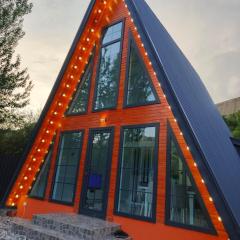 The Mountain A-Frame Qusar