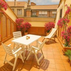 Cozy little penthouse with terrace in Rome