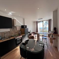 Cap Esterel, T2 pour 4 voyageurs, vue mer, parking et piscine