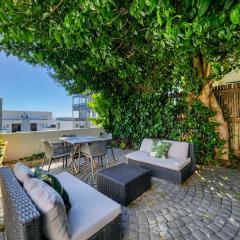 Oasis in Seapoint