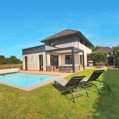 La Villa Sainghin - Piscine et Jacuzzi Privé